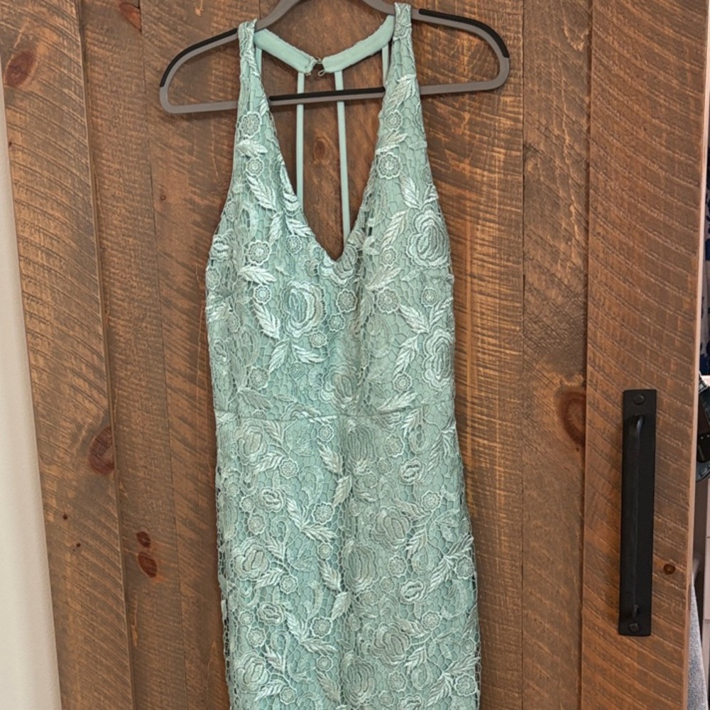Sleeveless Lace Midi Dress in Mint Green